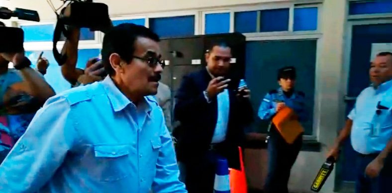 ex secretario de Educación