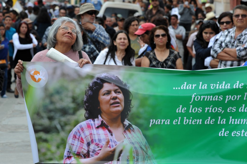 Defensoras de derechos enfrentan muerte y amenazas en Honduras (informe)
