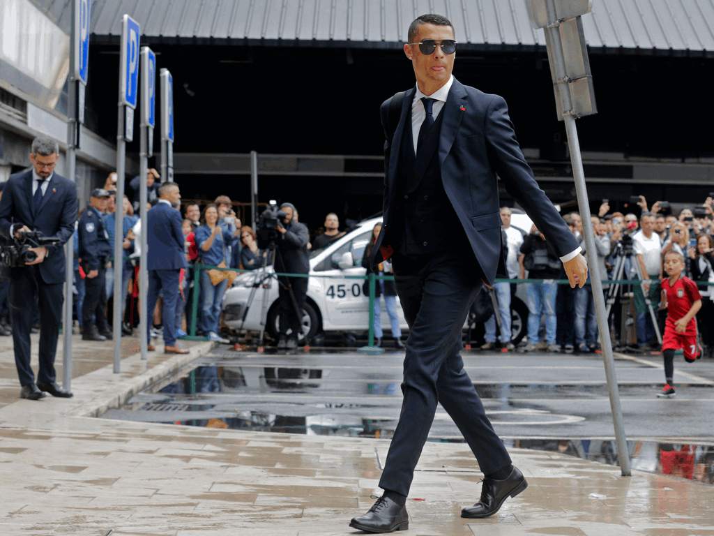 Vídeo: Llegada de Portugal y su estrella Cristiano Ronaldo a Rusia para la Copa Mundial