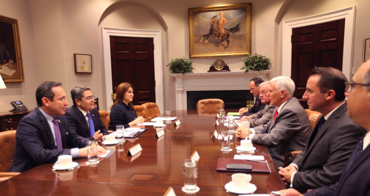Gobierno hondureño ve buena de Trump detener la separación de familias