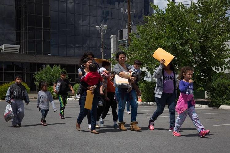 "Deje de separar niños", diputados demócratas interpelan a Trump