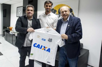 BRYAN RUIZ