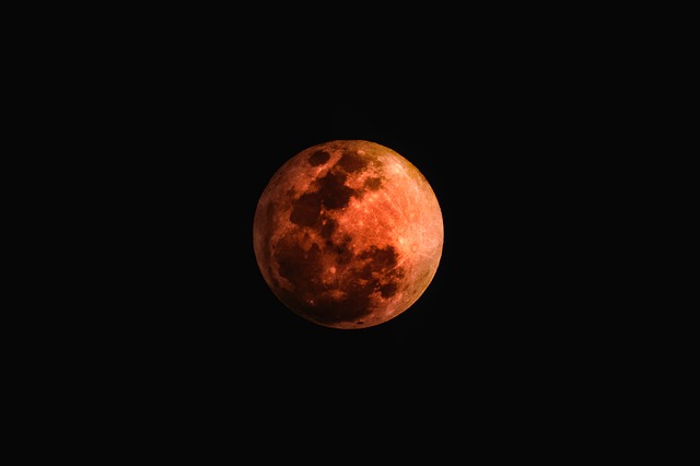 Eclipse lunar más largo del siglo adornará el cielo