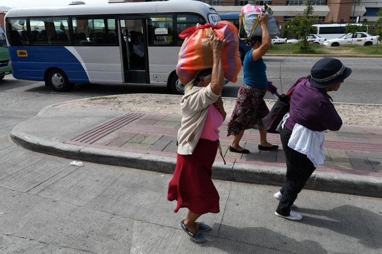 Los transportistas "jugaron con la dignidad del pueblo", dice dirigente obrero