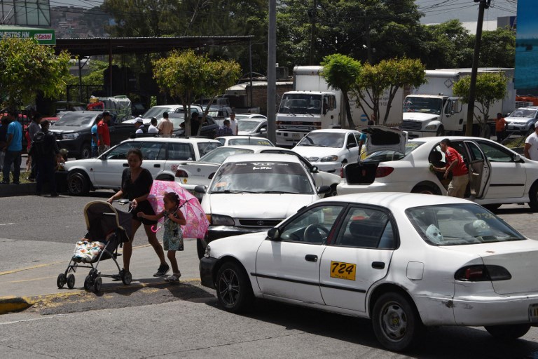 Vicepresidente de Ataxis confirma no habrá incremento en tarifa del taxis