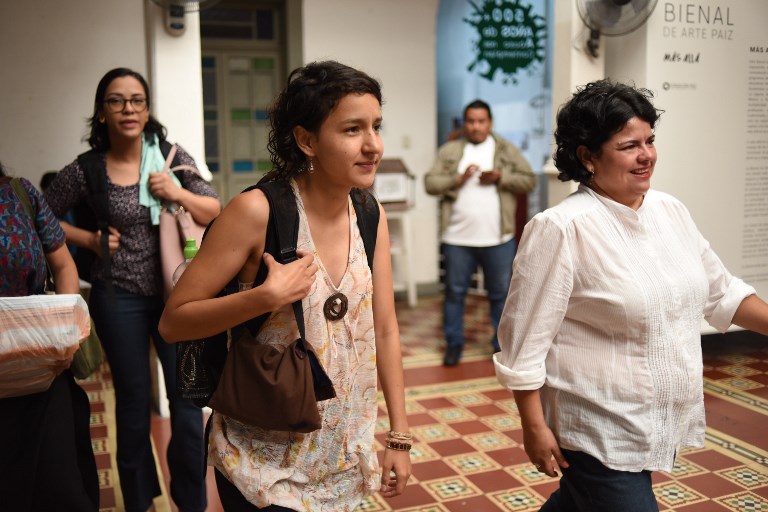 Denuncian obstáculos previo a juicio por crimen de ambientalista en Honduras