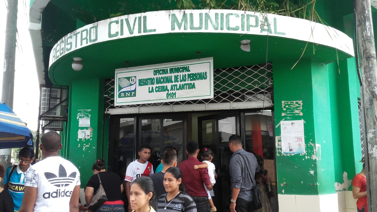 Ex-director del RNP dice: "Solo un milagro permitiría la depuración del Censo Electoral"