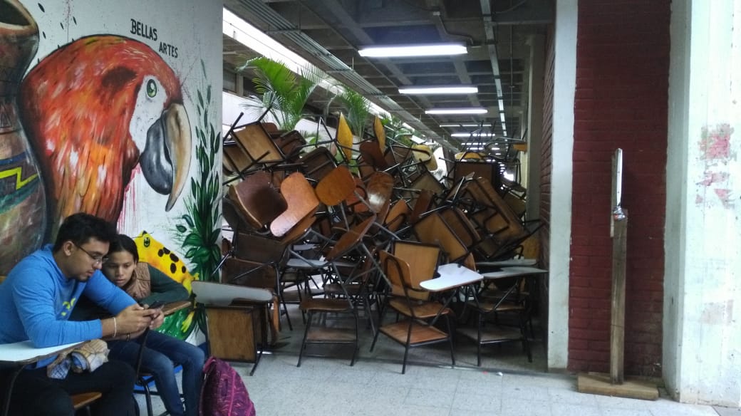 Rector no se reunirá con estudiantes mientras mantengan tomas en UNAH