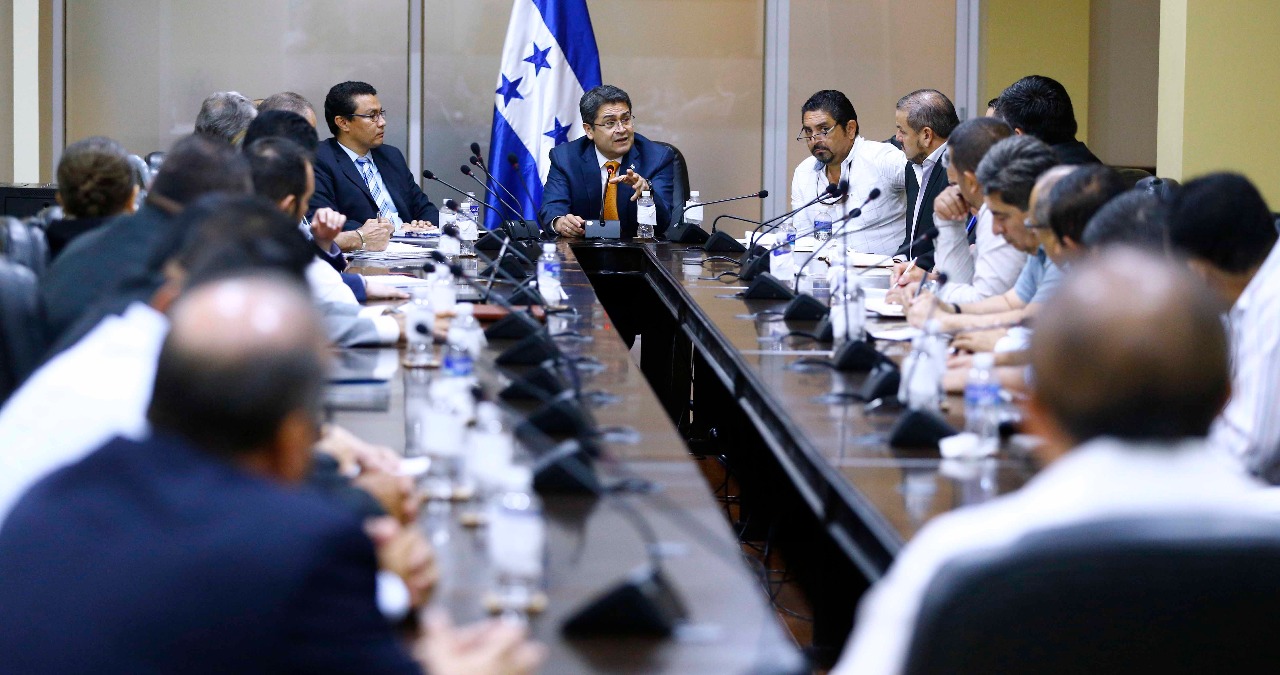 Gobierno hondureño pondrá a disposición L. 4,800 millones para apoyar al sector cafetalero