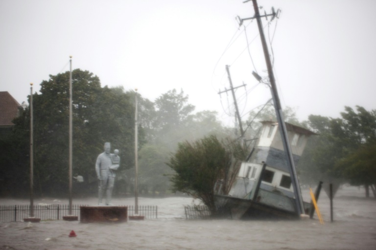 El hurácan Florence deja varios muertos y decenas atrapados en EEUU
