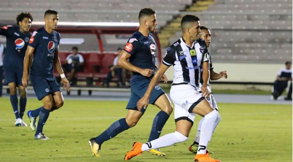 MOTAGUA PERDIÓ 2-1 EN PANAMÁ