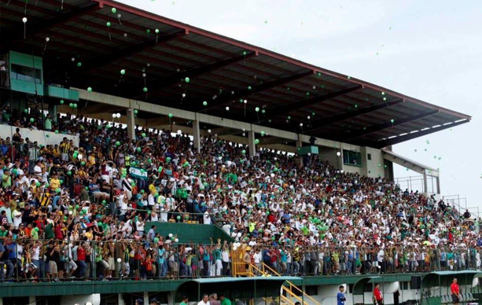 PLATENSE VIVE UN BUEN MOMENTO CON SU AFICIÓN