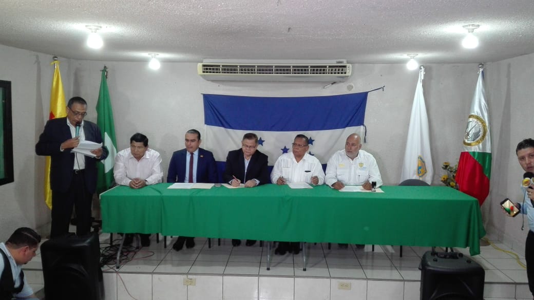 Partidos políticos minoritarios rechazan diálogo político en Honduras por "excluyente"