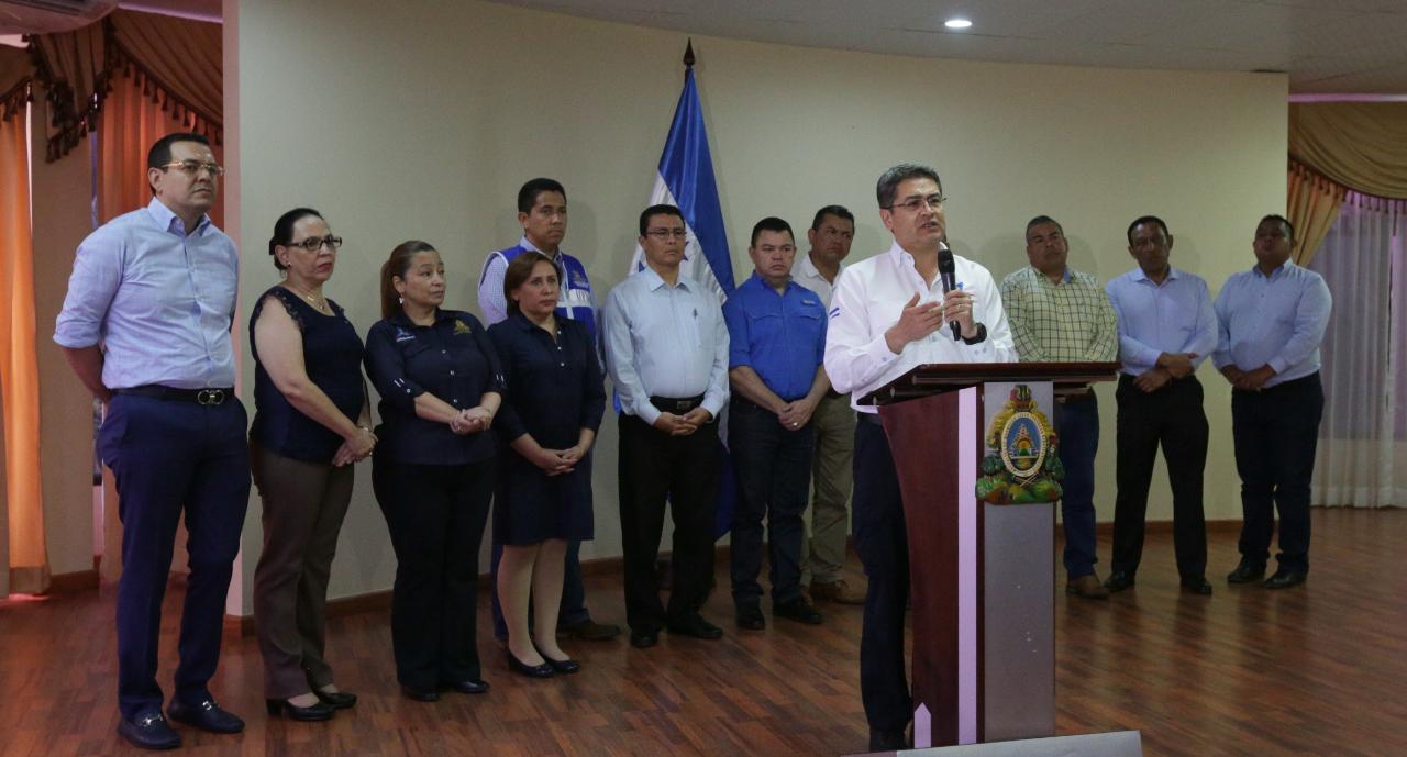 Presidente Hernández destina L615 millones para afectados por lluvias, sequías y migración