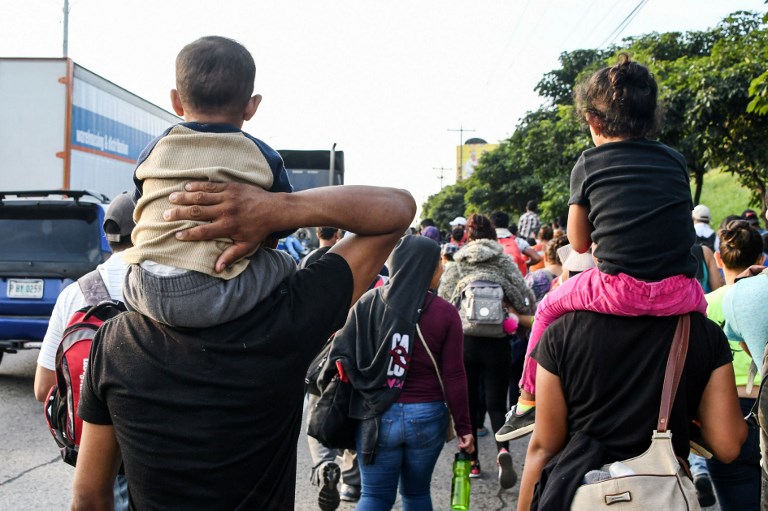 Donald Trump advierte también a Guatemala y El Salvador sobre caravana de migrantes