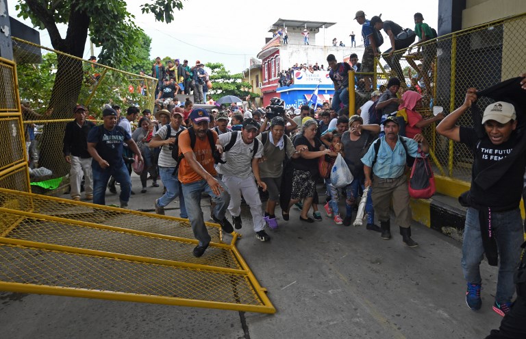 México mantiene en vilo avance de caravana de migrantes hondureños que va hacia EEUU