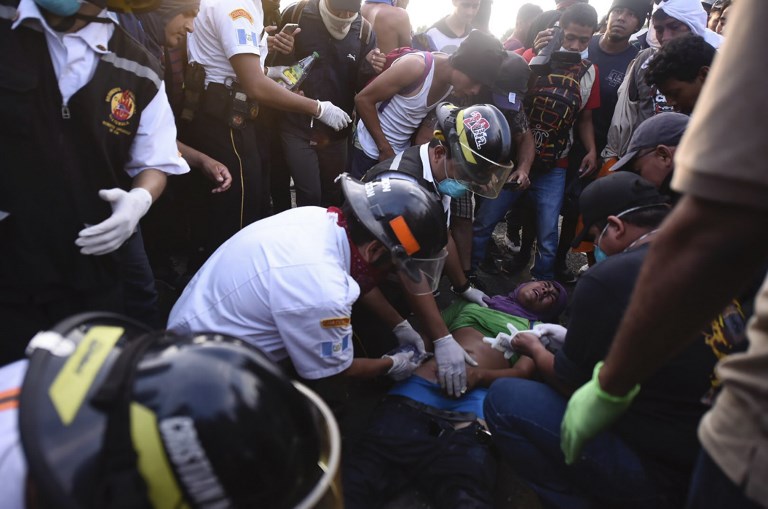 Bomberos voluntarios confirman muerte de migrante hondureño en disturbios en frontera Guatemala con México