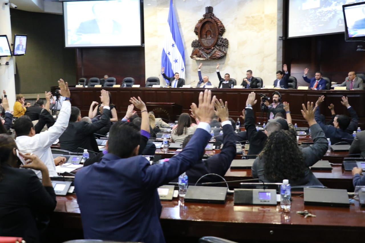 Congreso aclara que aprobó Ley para regular entrega del Fondo Departamental