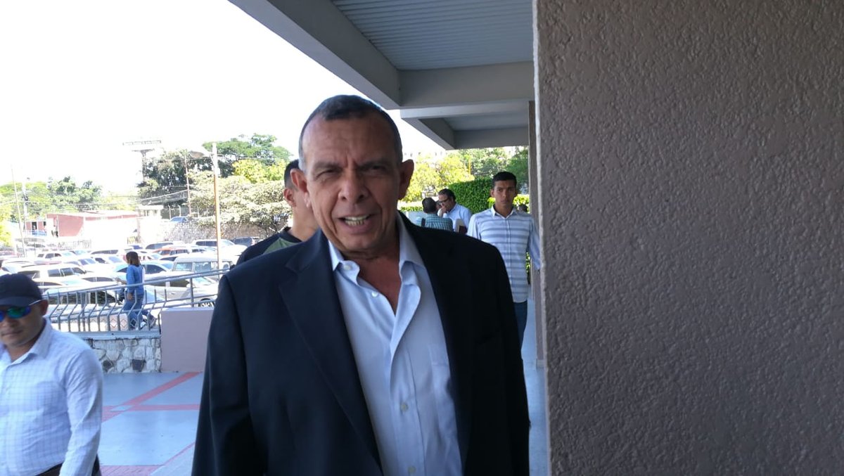 Lobo Sosa señala "distracción" el aseguramiento de bienes a su esposa Rosita