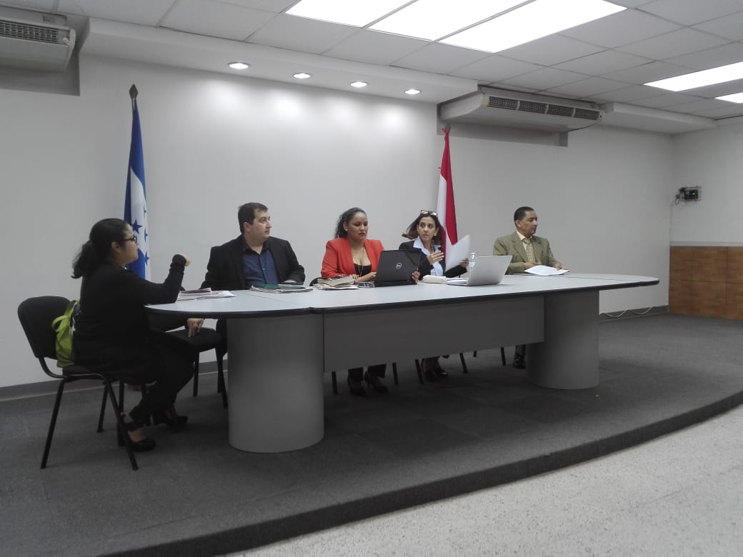 Partido Liberal expulsa a 17 diputados; bancada señala arbitraria e ilegal decisión