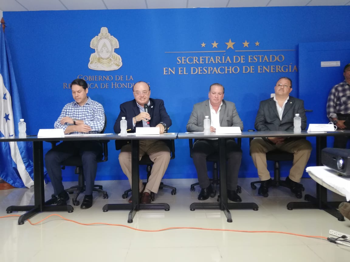 Consejo de Energía emplaza a la EEH para devolver cobros irregulares antes del 30 de diciembre