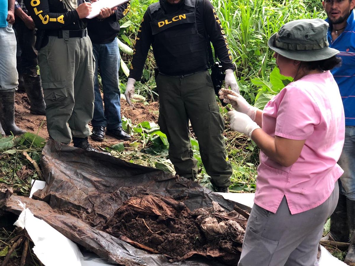MP inspecciona finca de familia Rosenthal y exhuman cuerpos de pilotos accidentados en 2012