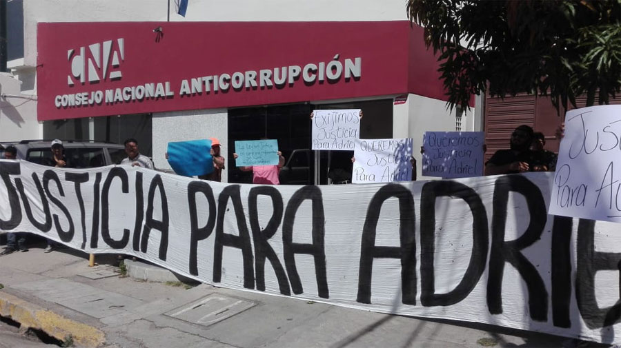 Familia de niño atropellado por director de IDECOAS piden apoyo en el CNA