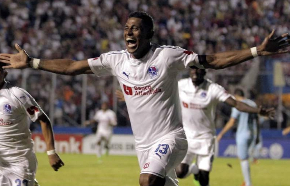 OLIMPIA VA POR LA REMONTADA