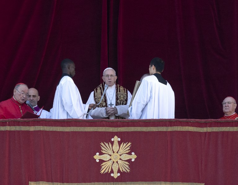 El papa apela a "la fraternidad" entre los pueblos en su mensaje de Navidad
