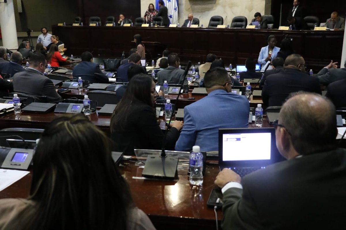 Congreso Nacional aprueba ascensos a oficiales de las Fuerzas Armadas de Honduras