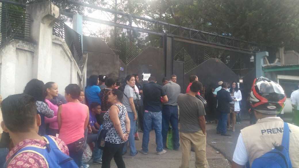 Estamos "como en un hospital de locos" en el Mario Mendoza, dice sindicalista