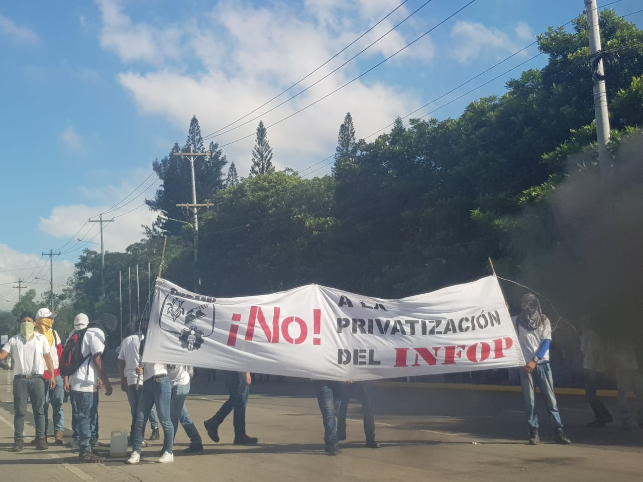 no a la privatizacion de Infop