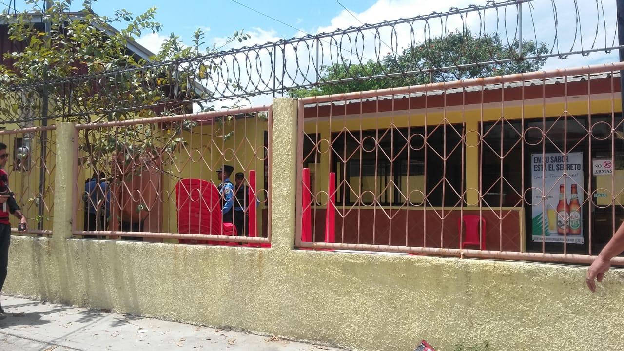 Dos hombres fueron asesinados en un restaurante en San Pedro Sula