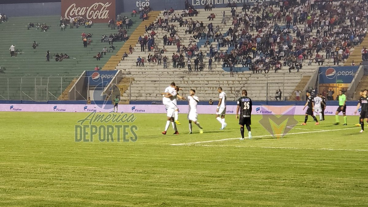 Olimpia "vapulea" al Juticalpa y Motagua pierde ante el Platense