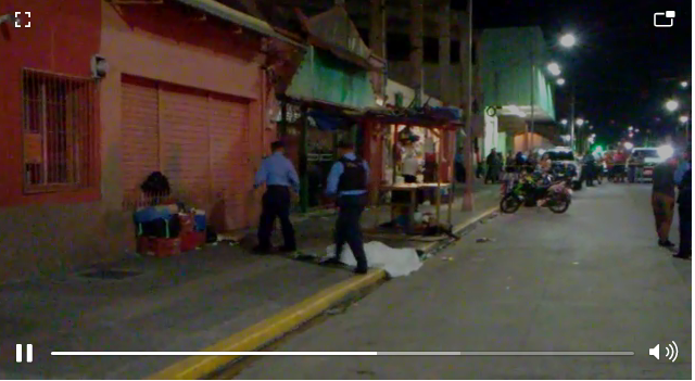 Sujetos a bordo de un vehículo acribillan a tres persona en barrio Guanacaste de Tegucigalpa