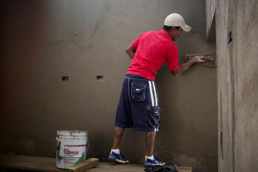 El 58 % de los empleados hondureños trabaja de manera informal, según el BM