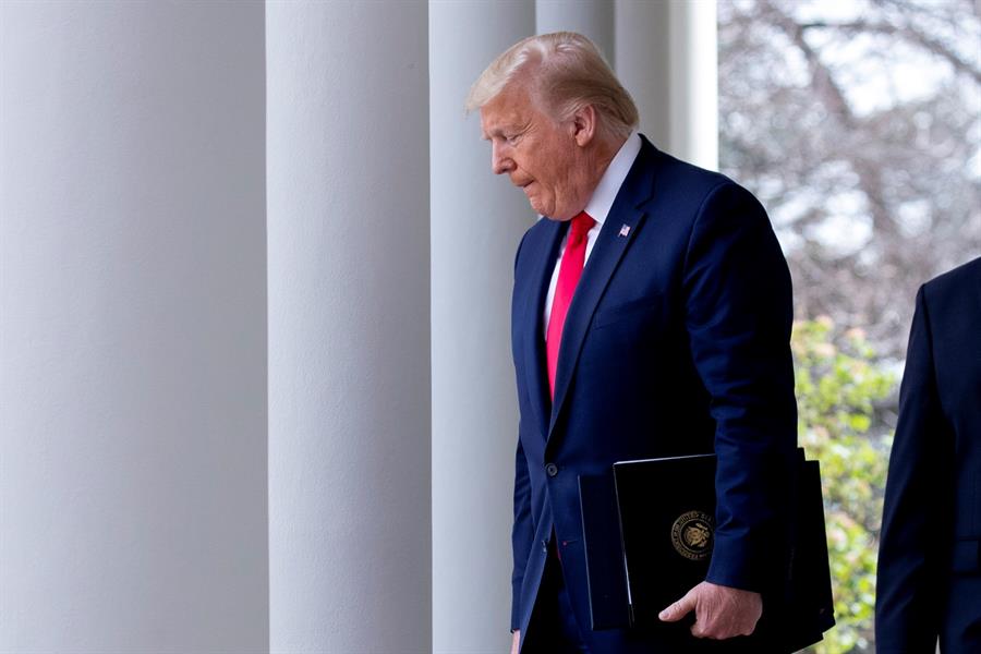 Donald Trump se hace la prueba del coronavirus y está a la espera de resultados