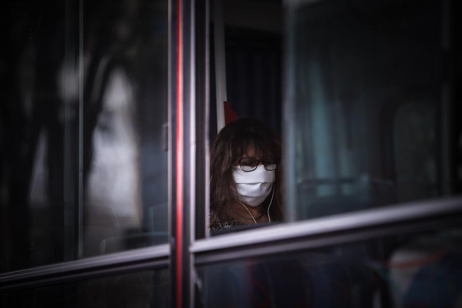 Virólogos alemanes ven peligro de una "segunda ola de la pandemia"