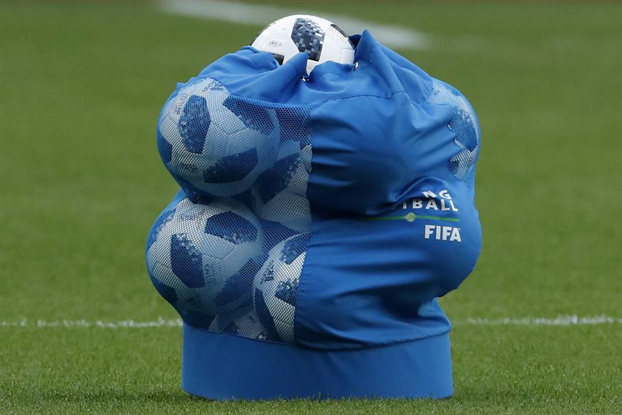 IFAB autoriza un máximo de cinco cambios por equipo de forma transitoria