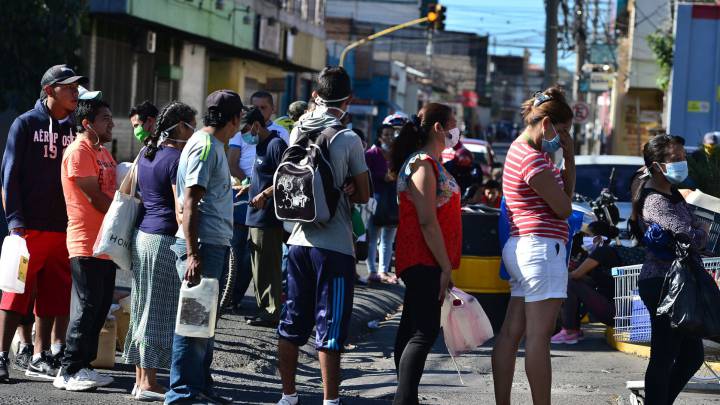 APJ advierte: la población está cansada, y podría reventar el vaso si los hospitales móviles no vienen completos