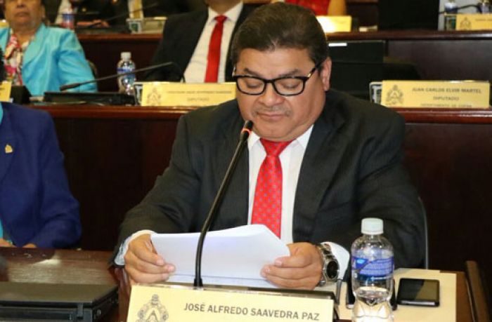 Diputado Saavedra: La sesión extraordinaria es una “respuesta a la subestimación y exclusión a las fuerzas de oposición"