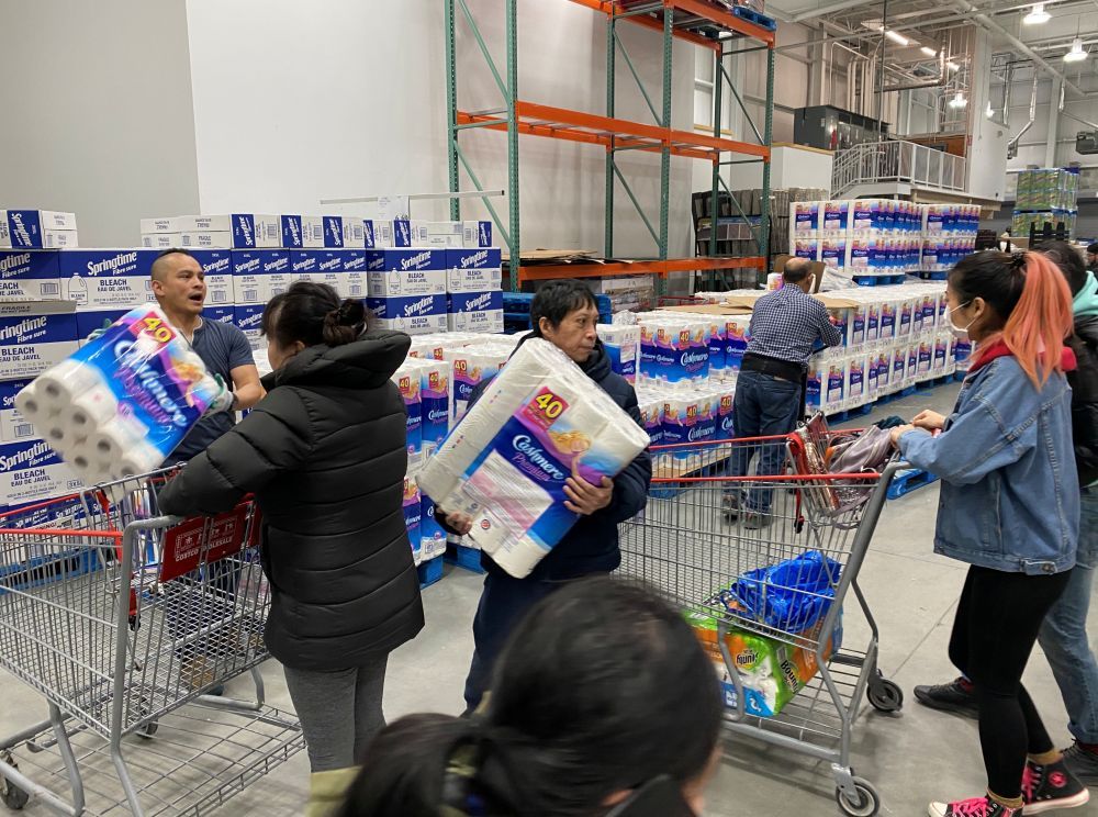 El sentimiento de amenaza ante la COVID-19 llevó a almacenar papel higiénico