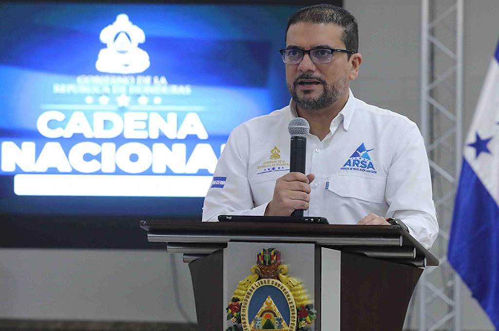 Odir Fernández: “Necesitamos que también se aplane la curva de la mentira”