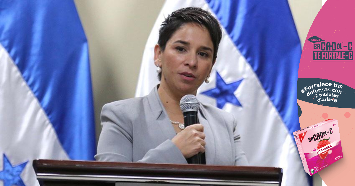 Por razones de salud, Karla Cueva deja el Ministerio de Derechos Humanos