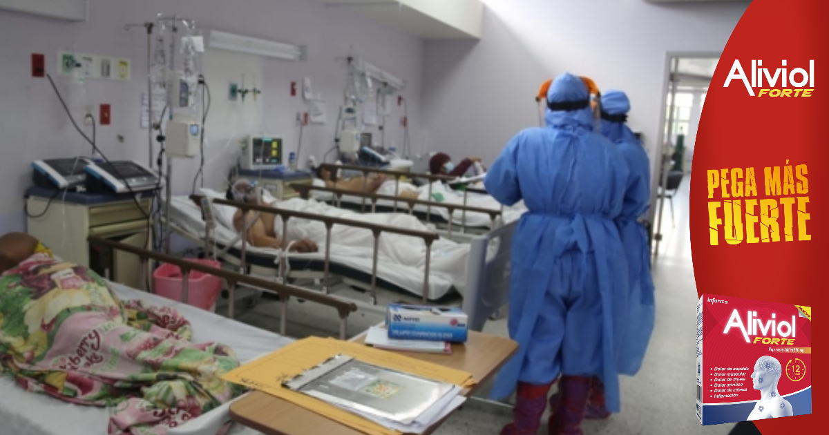Una docena de médicos ingresados por covid-19 en estado crítico en hospitales de SPS