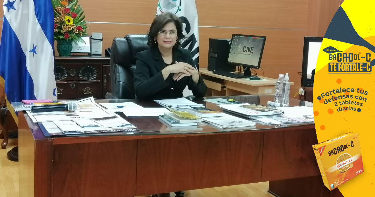 Rixi Moncada dice que no tiene diferencias con funcionarios del RNP y del CNE