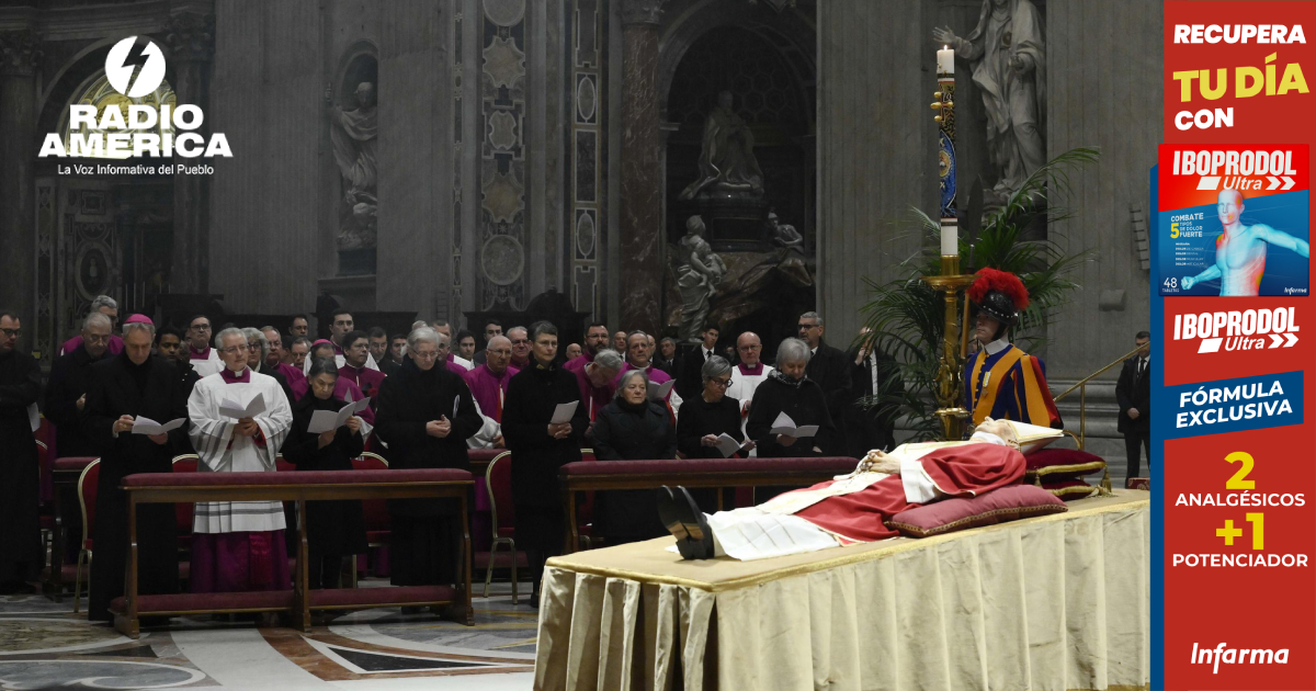 Benedicto XVI tendrá un funeral papal pero con "adaptaciones" - RADIO ...
