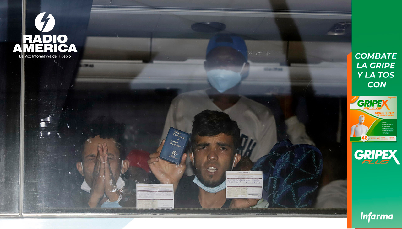 Agentes mexicanos hallan a 116 migrantes hacinados en autobús en estado mexicano de Sonora