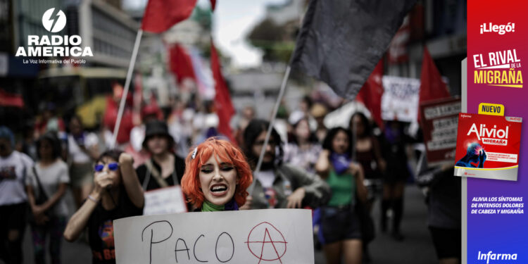 Mujeres protestan en Costa Rica contra la violencia policial - RADIO ...