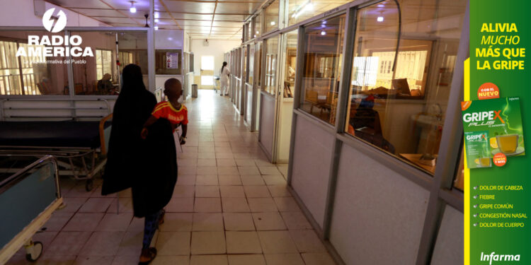 Más de 100 niños hospitalizados por intoxicación alimentaria en una escuela en la India